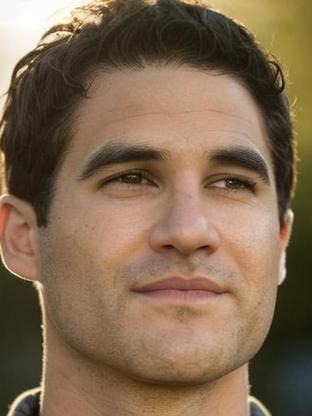 Person who looks like Ramón Rodríguez
