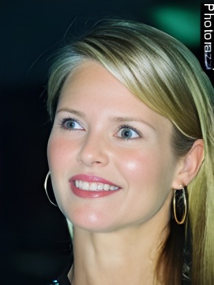 Person who looks like Heather Thomas