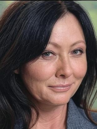 Person who looks like Kimiko Glenn
