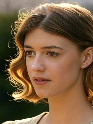 Person who looks like Sophie Thatcher