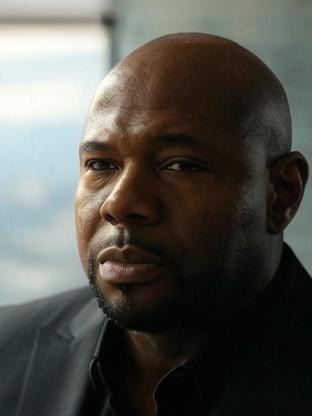 Person who looks like Keenen Ivory Wayans