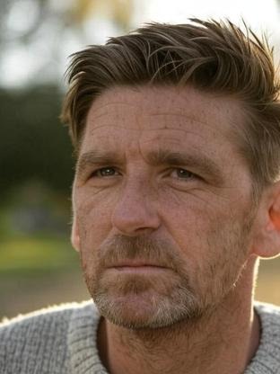 Person who looks like Louis Ferreira