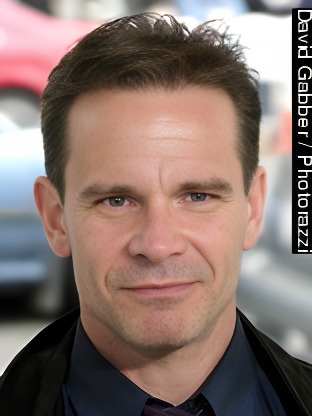 Person who looks like Guy Pearce