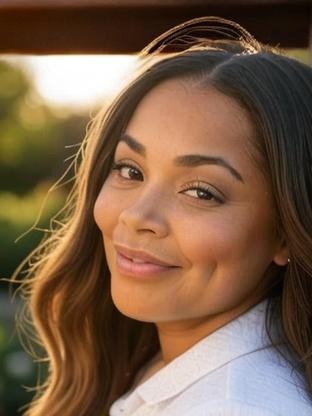 Person who looks like Laura Harrier