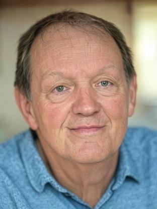 Person who looks like Paul McCartney