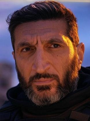 Person who looks like Vicky Kaushal