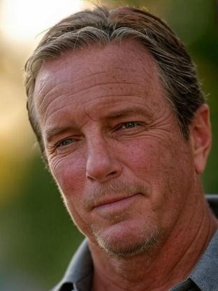 Person who looks like Craig T. Nelson