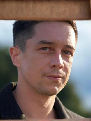 Person who looks like Matt Ryan