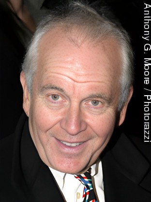 Person who looks like Paul Guilfoyle