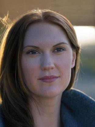 Person who looks like Rachel Melvin