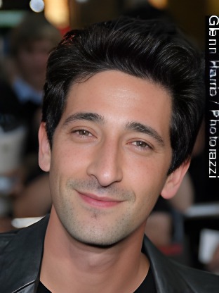 Person who looks like Ethan Sandler