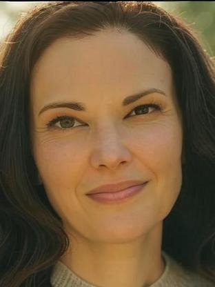 Person who looks like Olivia Munn