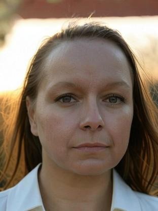 Person who looks like Lindy Booth