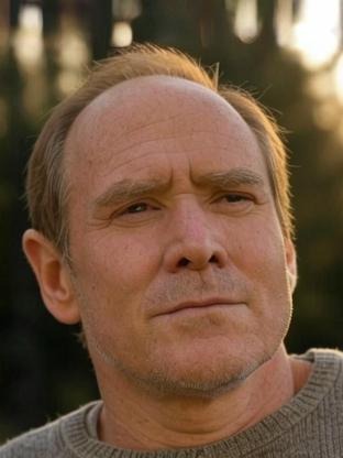 Person who looks like Cary Elwes