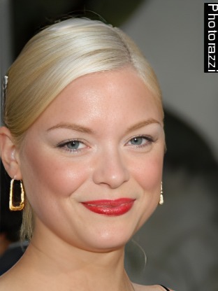Person who looks like Margot Robbie