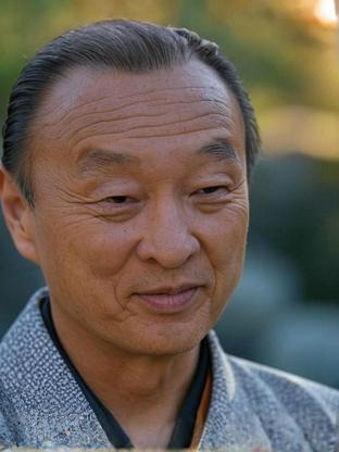 Person who looks like Ken Leung