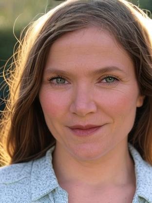 Person who looks like Catherine Dent