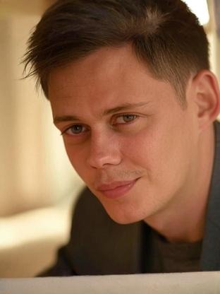 Person who looks like Jeff Hiller