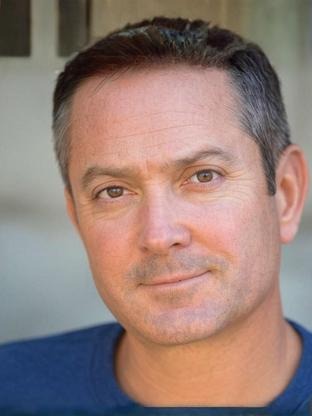Person who looks like David Mitchell