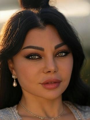 Person who looks like Kourtney Kardashian