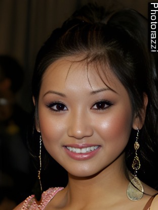 Person who looks like Cheryl Burke
