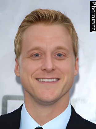 Person who looks like Tim Robinson