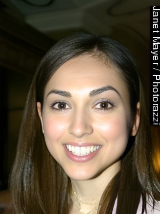 Person who looks like Ellie Kemper