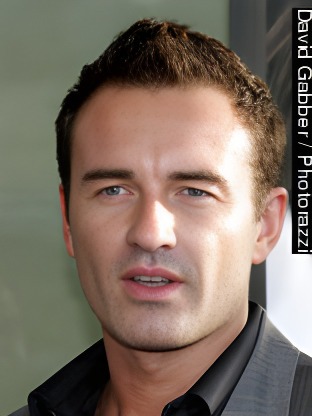 Person who looks like Robert Belushi