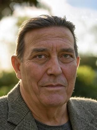 Person who looks like Christopher Cousins