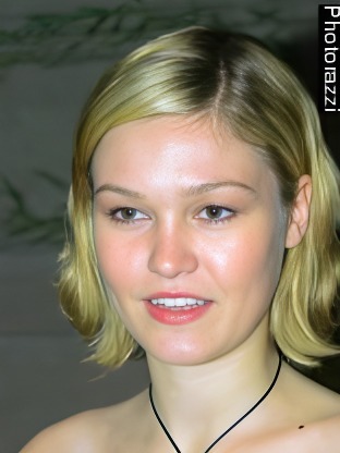 Person who looks like Nicki Aycox