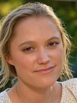 Person who looks like Katrina Bowden