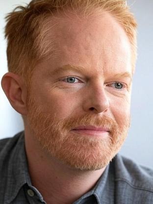 Person who looks like Ian Ziering