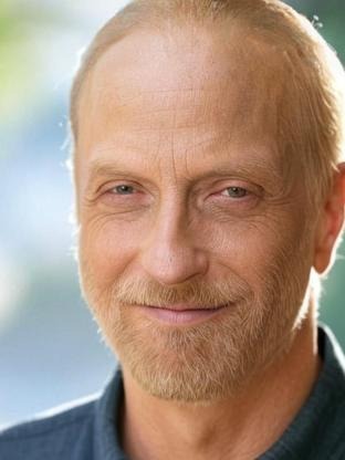 Person who looks like Jim Rash