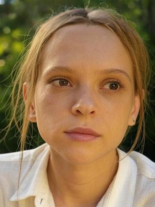 Person who looks like Milly Shapiro