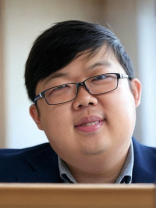 Person who looks like Jimmy O. Yang