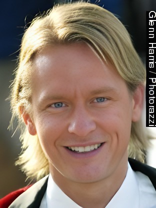 Person who looks like Martin Clunes