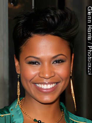 Person who looks like Kali Reis