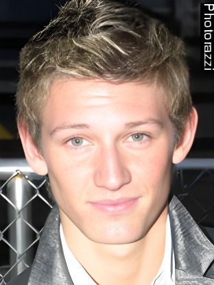 Person who looks like Kyle Soller