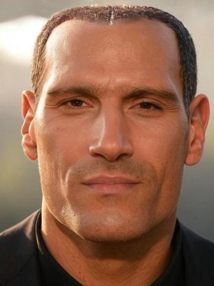 Person who looks like Rob Estes