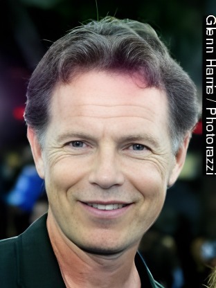 Person who looks like Dennis Quaid