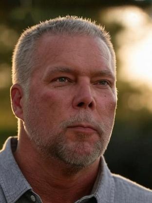 Person who looks like Tyler Mane