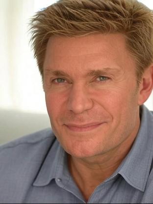 Person who looks like François Civil