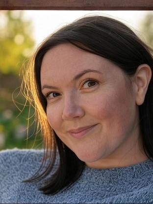 Person who looks like Melissa McCarthy