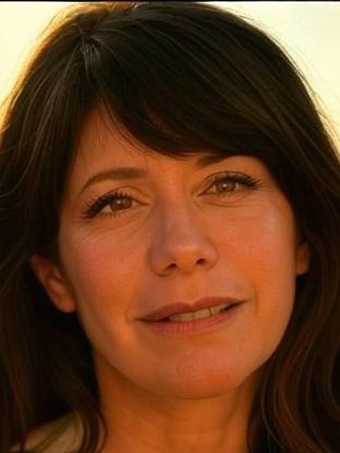 Person who looks like Laraine Newman