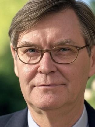 Person who looks like Henry Czerny