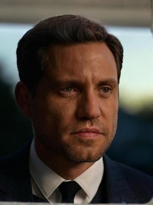 Person who looks like Tobias Santelmann
