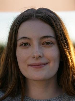 Person who looks like Cote de Pablo