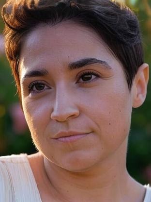 Person who looks like Ilana Glazer