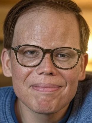 Person who looks like Danny Elfman