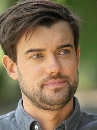 Person who looks like Harry & Luke Treadaway